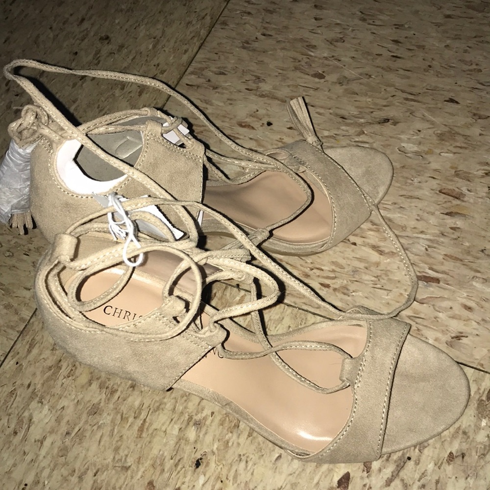 Strappy shoes